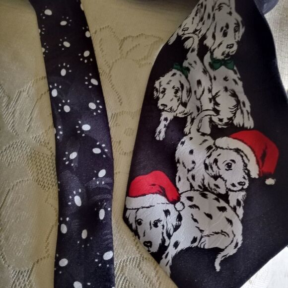 Addiction Dogs Dalmatians Christmas 100% Polyester - Picture 4 of 4